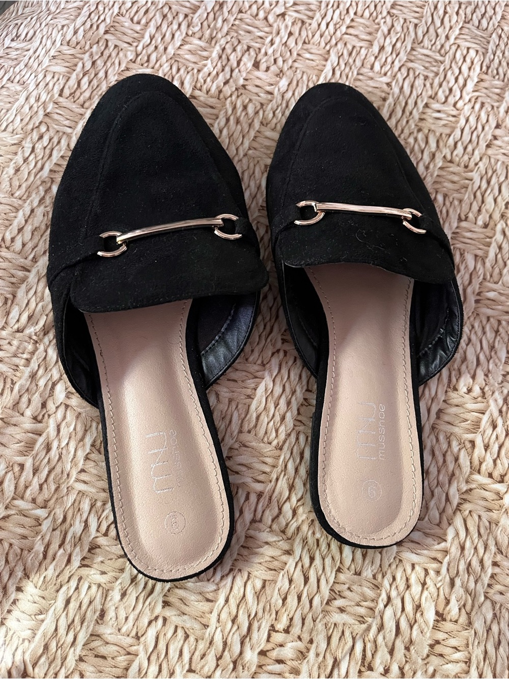 MU Black flat Mules US 9 Like New